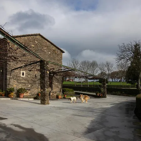 Casa Curiscada *